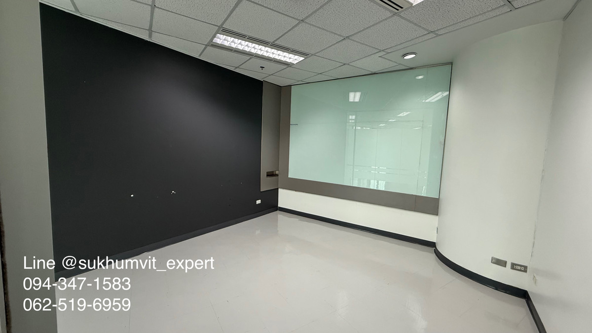 ให้เช่าสำนักงานสีลม ศาลาแดง บางรัก : ออฟฟิศให้เช่า I Modern office building ทำเลสีลม ใกล้รถไฟฟ้า