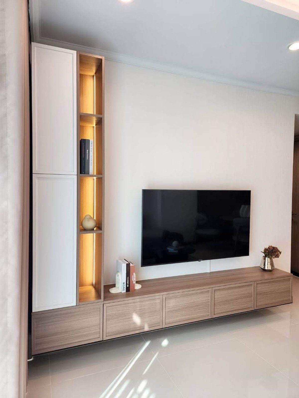 ให้เช่าคอนโดสุขุมวิท อโศก ทองหล่อ : PFD-07917 ให้เช่า Supalai Oriental Sukhumvit 39 ใกล้ MRT เพชรบุรี 2 นอน 79 ตรม. ชั้น 18 แต่งสวย