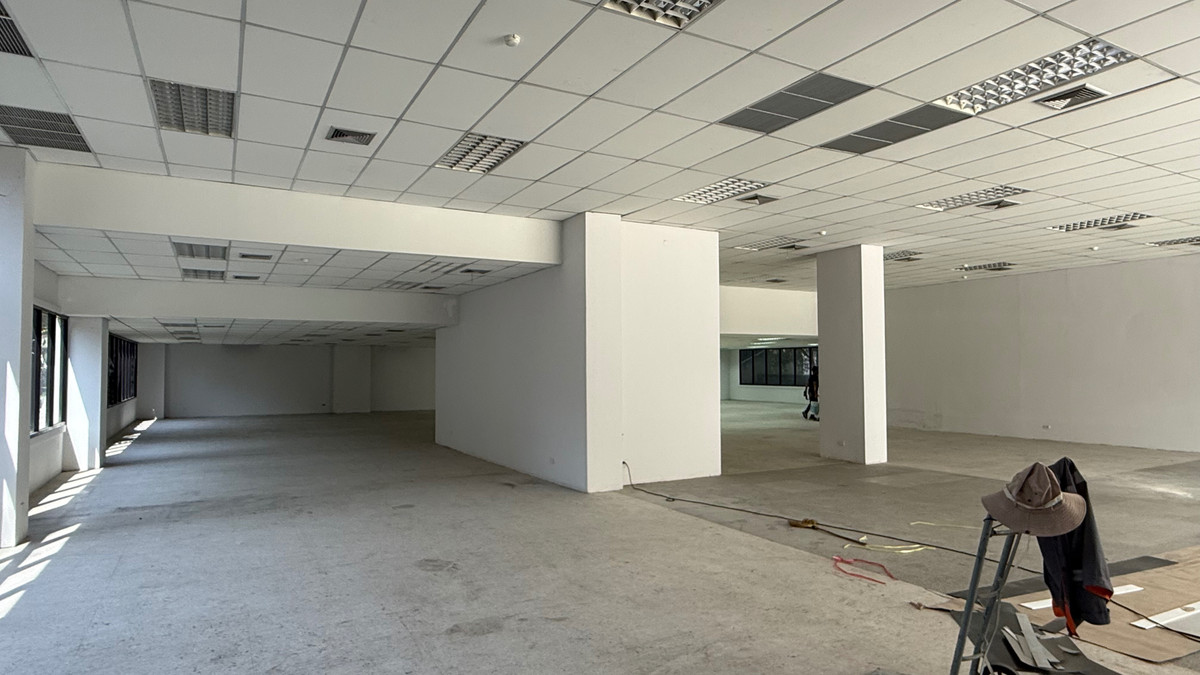 For RentShowroomRama9, Petchburi, RCA : Showroom Space for Rent – Rama 9 Area