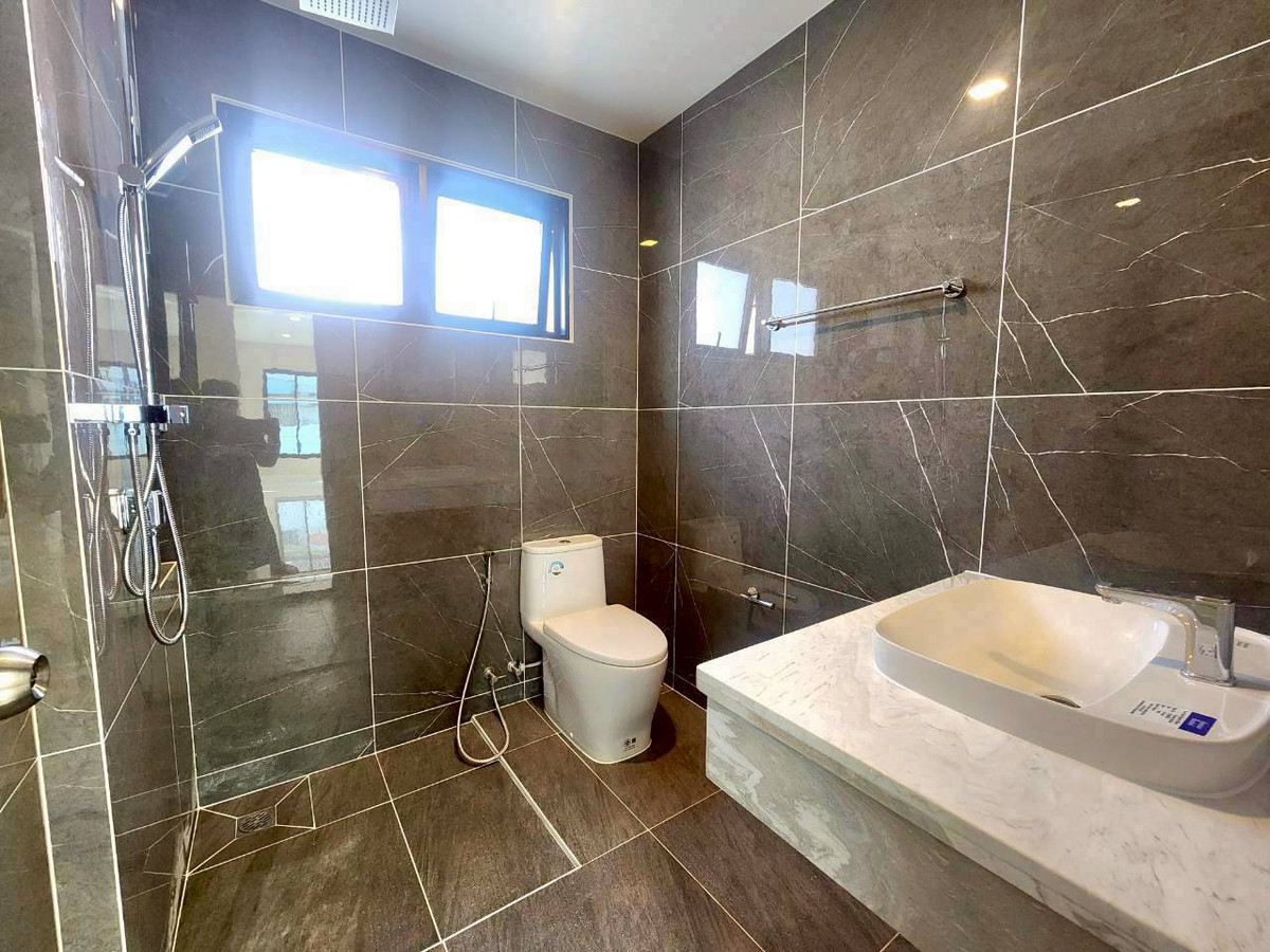 For SaleHouseNonthaburi, Bang Yai, Bangbuathong : Single house for sale Chollada Village, Bang Bua Thong, area 156 square meters, Bang Kruai-Sai Noi Road. Bang Rak Yai Subdistrict Bang Bua Thong District, Nonthaburi