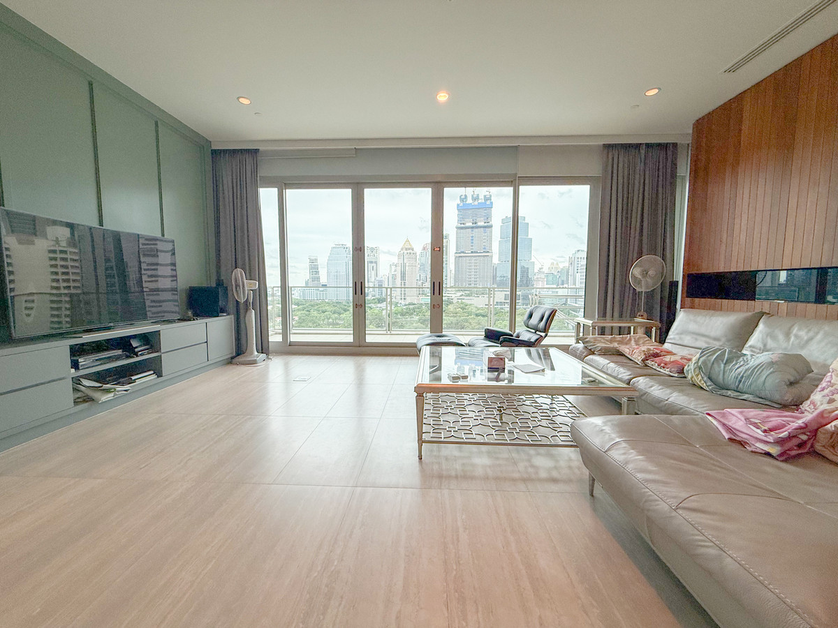 For RentCondoWitthayu, Chidlom, Langsuan, Ploenchit : 🏠✨ 185 Rajadamri | 2 Bedrooms for Rent (HBH-ST-105)