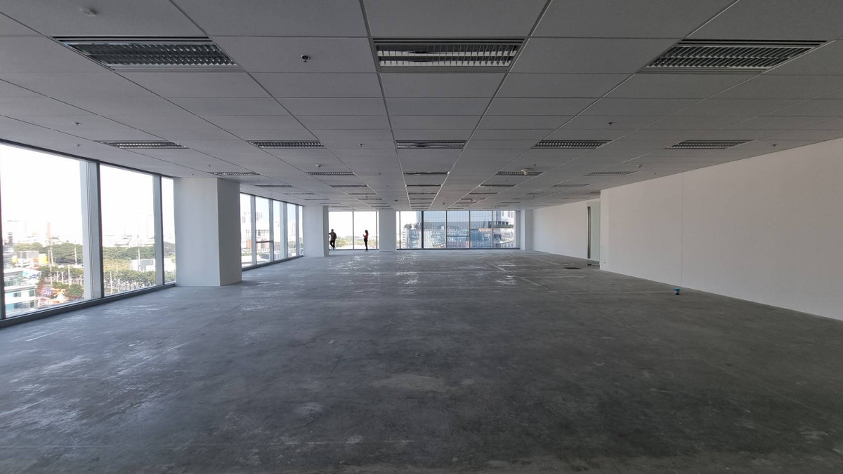 ให้เช่าสำนักงานรัชดา ห้วยขวาง : ให้เช่า ออฟฟิศ MRT พระราม 9 / MRT ศูนย์วัฒนธรรม  ขนาด 399.72 ตรม. 