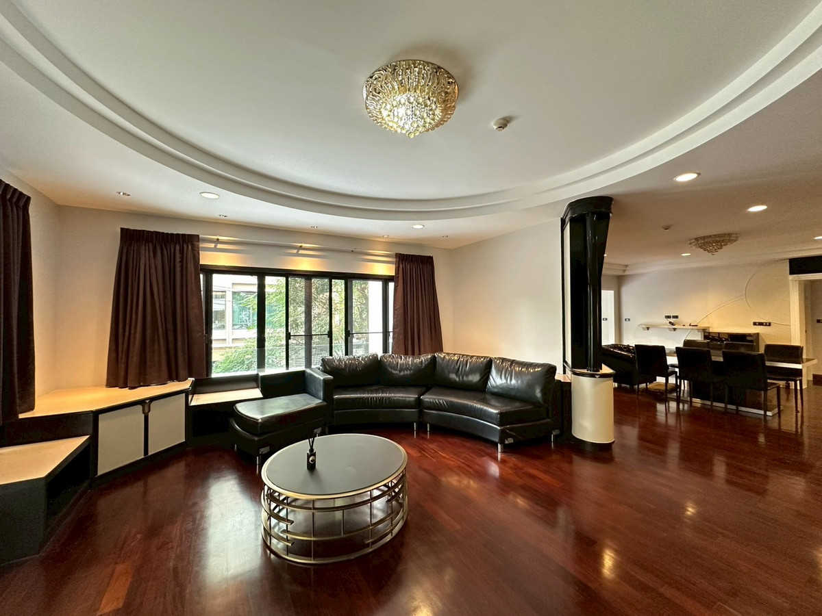 ให้เช่าคอนโดวิทยุ ชิดลม หลังสวน : For rent family Condo in Ploenchit area!🔥 3+1 bedroom with spacious 240 sq.m fully furnished near BTS Chidlom and Velaa 