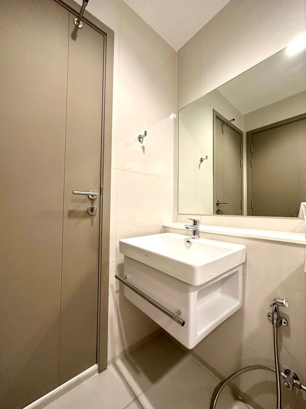 ขายคอนโดพระราม 9 เพชรบุรีตัดใหม่ RCA : Life Asoke - Rama 9 / 1 Bed plus (FOR SALE), ไลฟ์ อโศก พระราม 9 / 1 ห้องนอนใหญ่ (ขาย) TARN229 