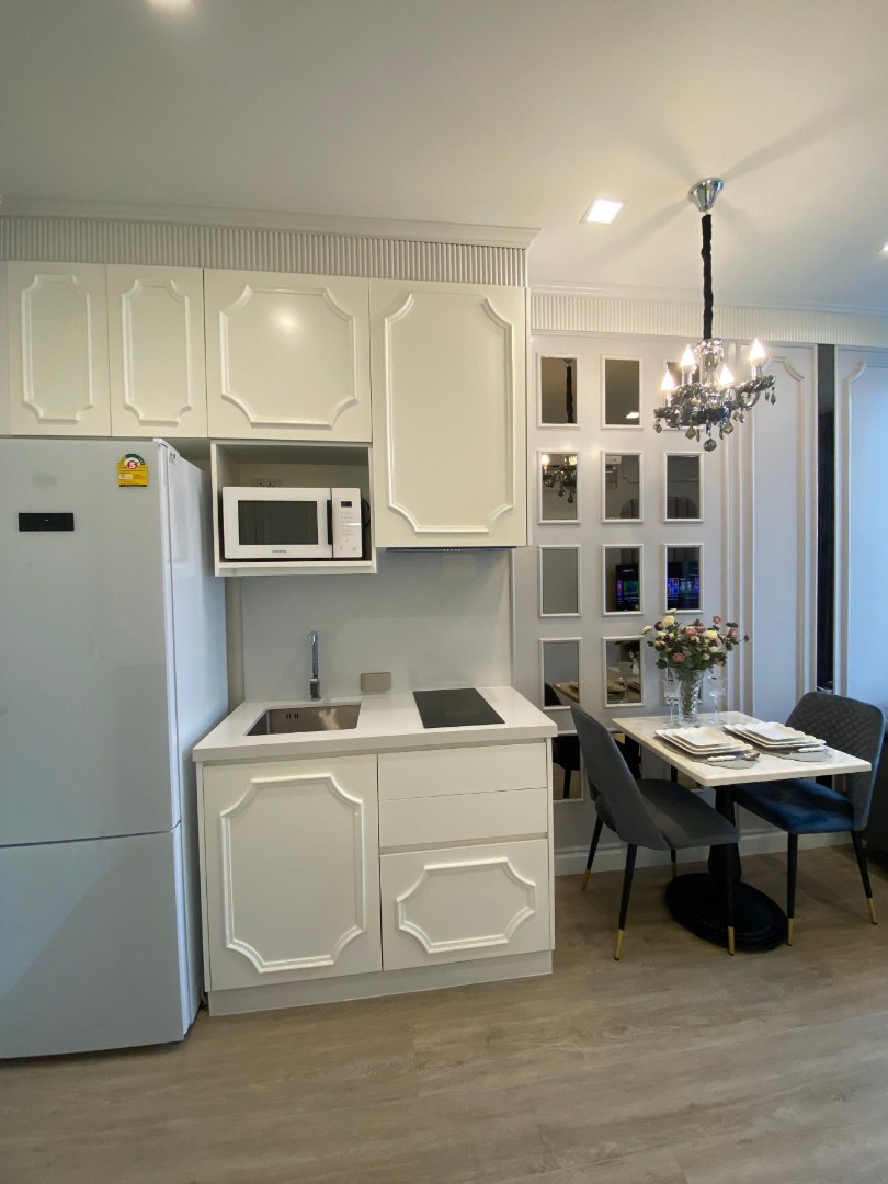 For RentCondoSukhumvit, Asoke, Thonglor : 🔥For Rent Now🔥 Noble State 39, spacious unit with beautiful view, fully furnished and ready to move in, near BTS Phrom Phong.