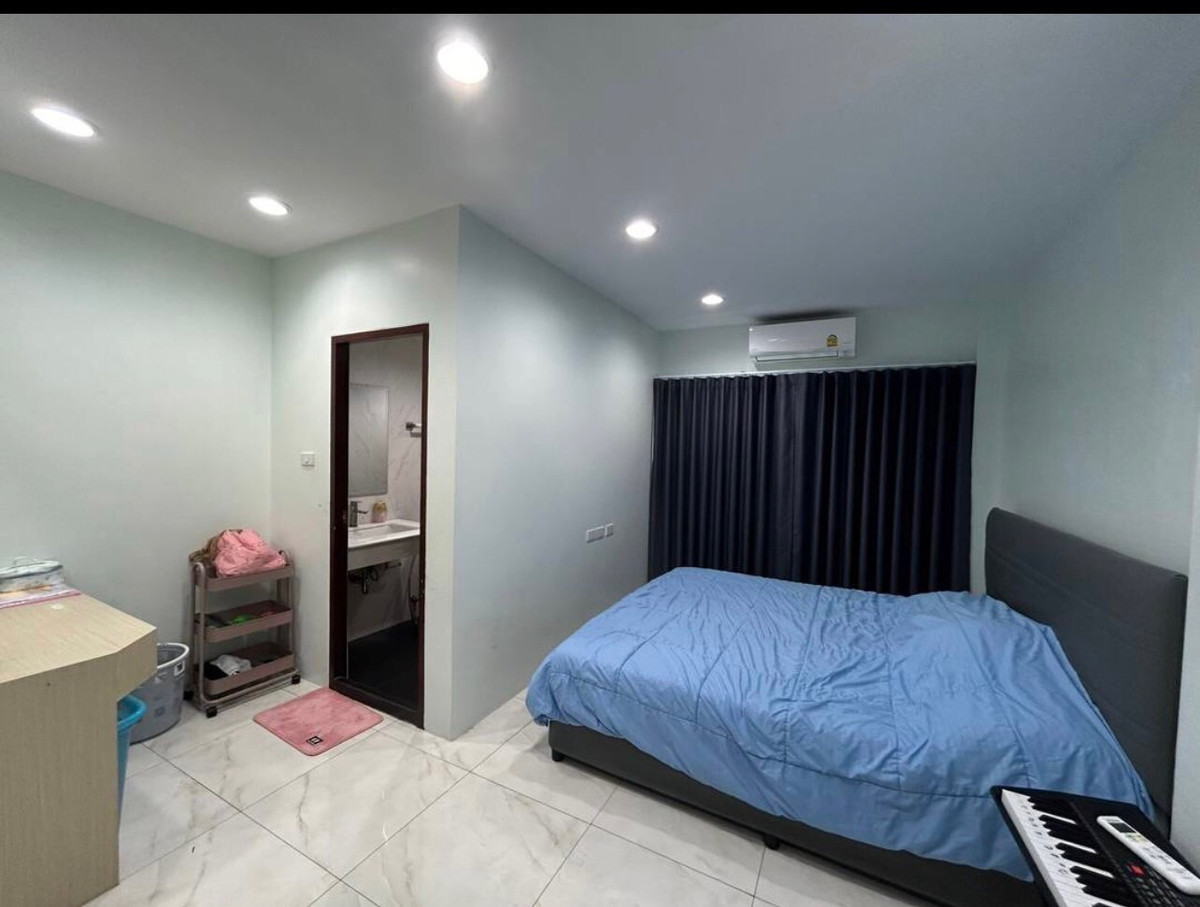 บ้านมีนบุรี-ร่มเกล้า : ขายและให้เช่า บ้านเดี่ยว2ชั้น หมู่บ้าน เพอเฟคเพลส รามคำแหง164 เนื้อที่146 ตารางวา มีนบุรี กรุงเทพ