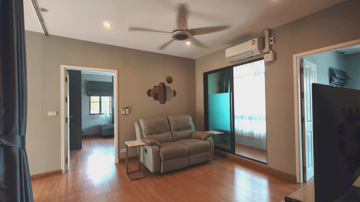 For RentHousePattanakan, Srinakarin : For rent, corner house, 67 sq m, 3 bedrooms, 4 bathrooms, 2-story detached house, Passorn Prestige Bangna Suvarnabhumi.
