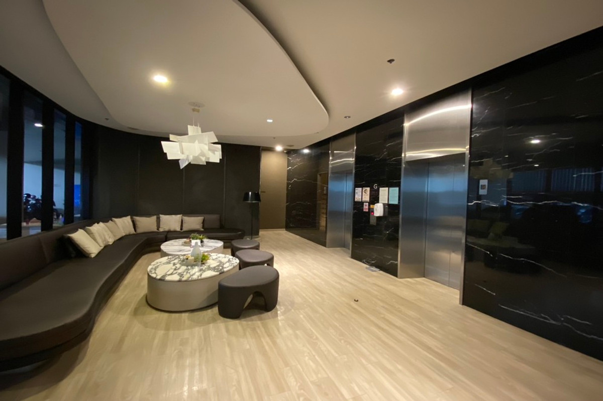 ขายคอนโดราชเทวี พญาไท : 🔥 ขายพร้อมผู้เช่า !! 🔥 Code C20230104850..........Noble Revent, 1 ห้องนอน, 1 ห้องน้ำ, ชั้นสูง 11++, แต่งครบ, ราคาพิเศษ!!📣📣