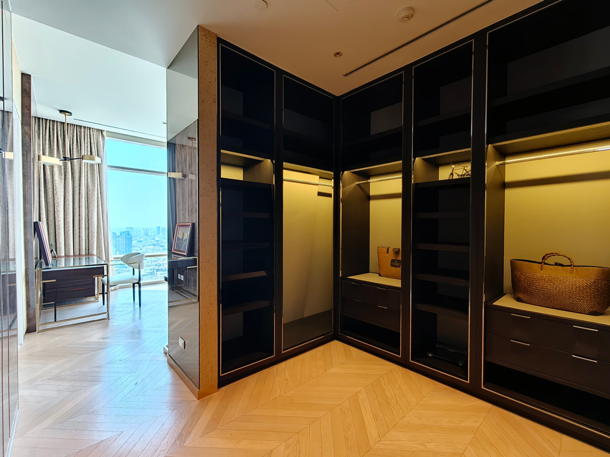 ให้เช่าคอนโดสาทร นราธิวาส : Branded Residence สุดหรูริมน้ำ Four Seasons - ยูนิตสไตล์ Oriental พร้อมวิวแม่น้ำ paranoma