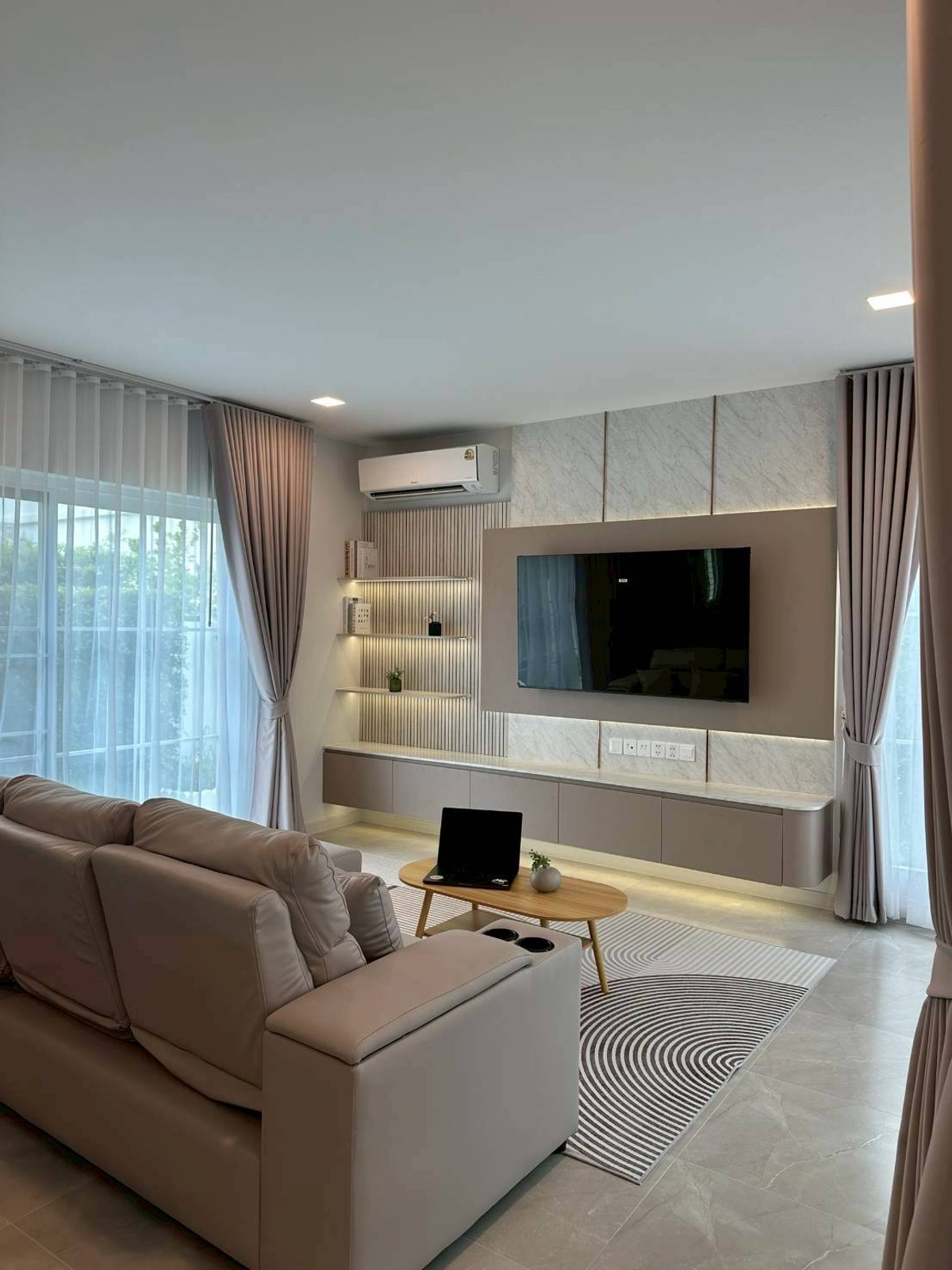 For RentHouseBangna, Bearing, Lasalle : Luxury 3 bedroom house, Chaiyapruek Bangna Km.15 project, Please Contact : 0828944624