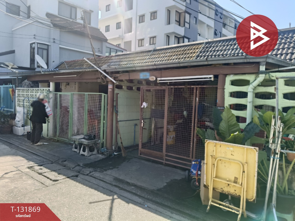 For SaleTownhomePattanakan, Srinakarin : One-story townhouse for sale, Soi On Nut 17, Intersection 18, Bangkok.