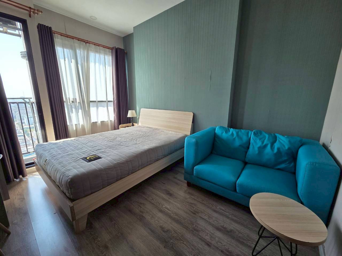 For RentCondoRamkhamhaeng, Hua Mak : PFD-07918 For rent Knightsbridge Collage Ramkhamhaeng near MRT Hua Mak, beautiful room 23 sq m., 24th floor.