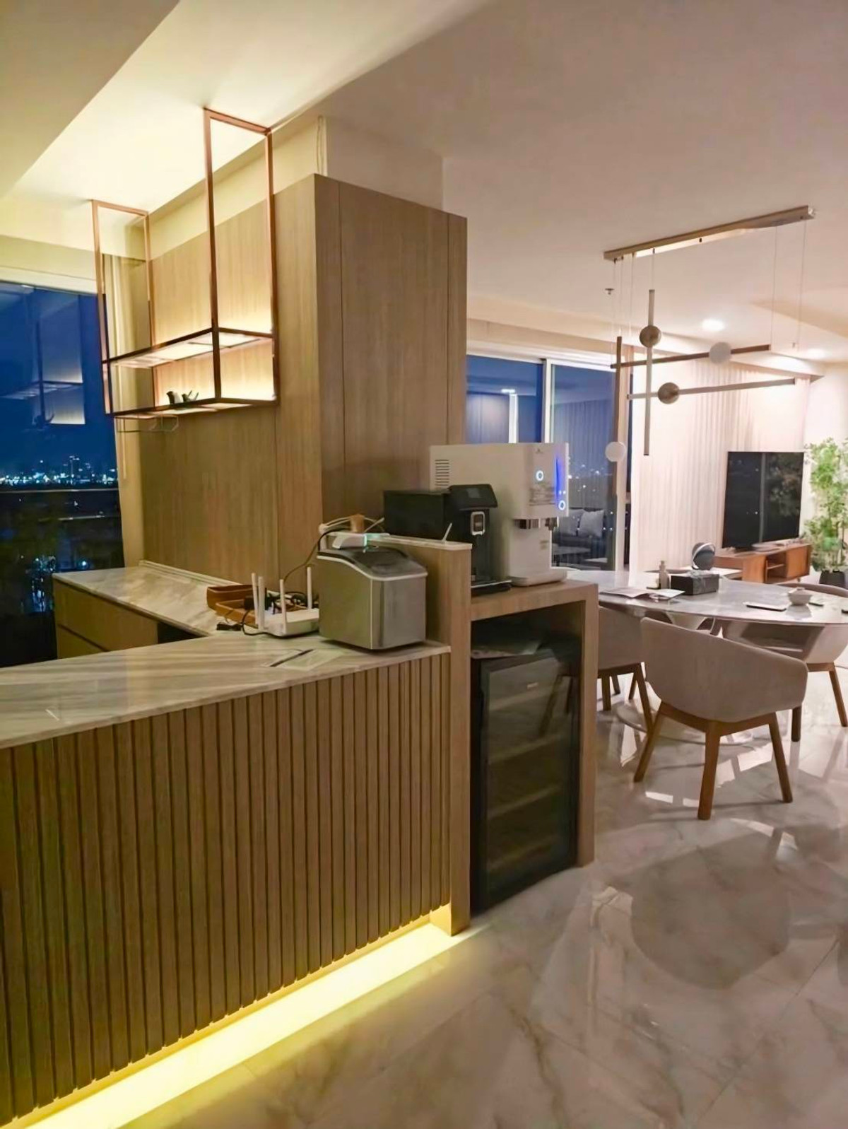 For RentCondoRama3 (Riverside),Satupadit : Condo for rent, Supalai Riva Grande Rama 3, luxury room next to the river, 294 sq m, parking 130%.