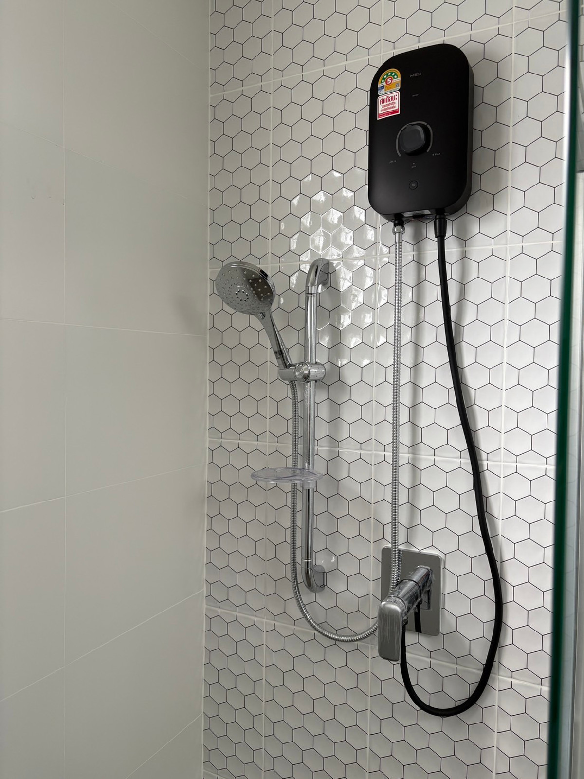 For RentHouseBangna, Bearing, Lasalle : Luxury 3 bedroom house, Chaiyapruek Bangna Km.15 project, Please Contact : 0828944624