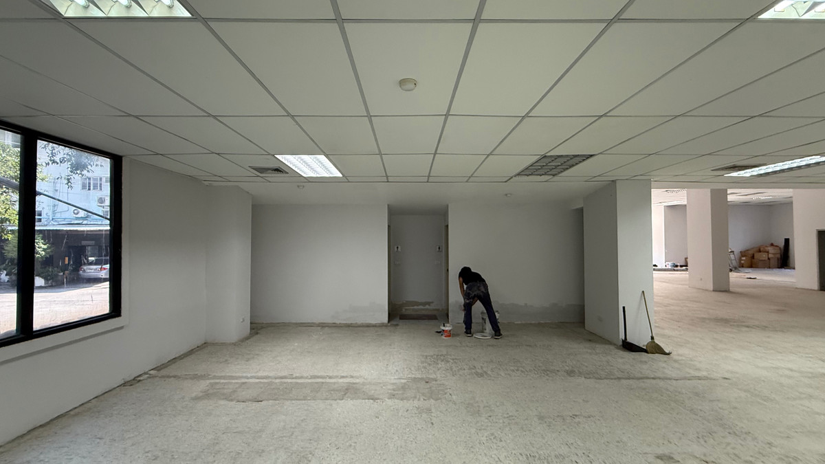 For RentShowroomRama9, Petchburi, RCA : Showroom Space for Rent – Rama 9 Area