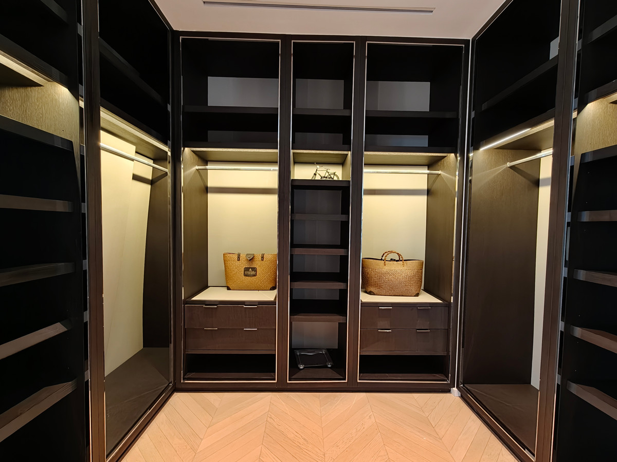 ให้เช่าคอนโดสาทร นราธิวาส : Branded Residence สุดหรูริมน้ำ Four Seasons - ยูนิตสไตล์ Oriental พร้อมวิวแม่น้ำ paranoma