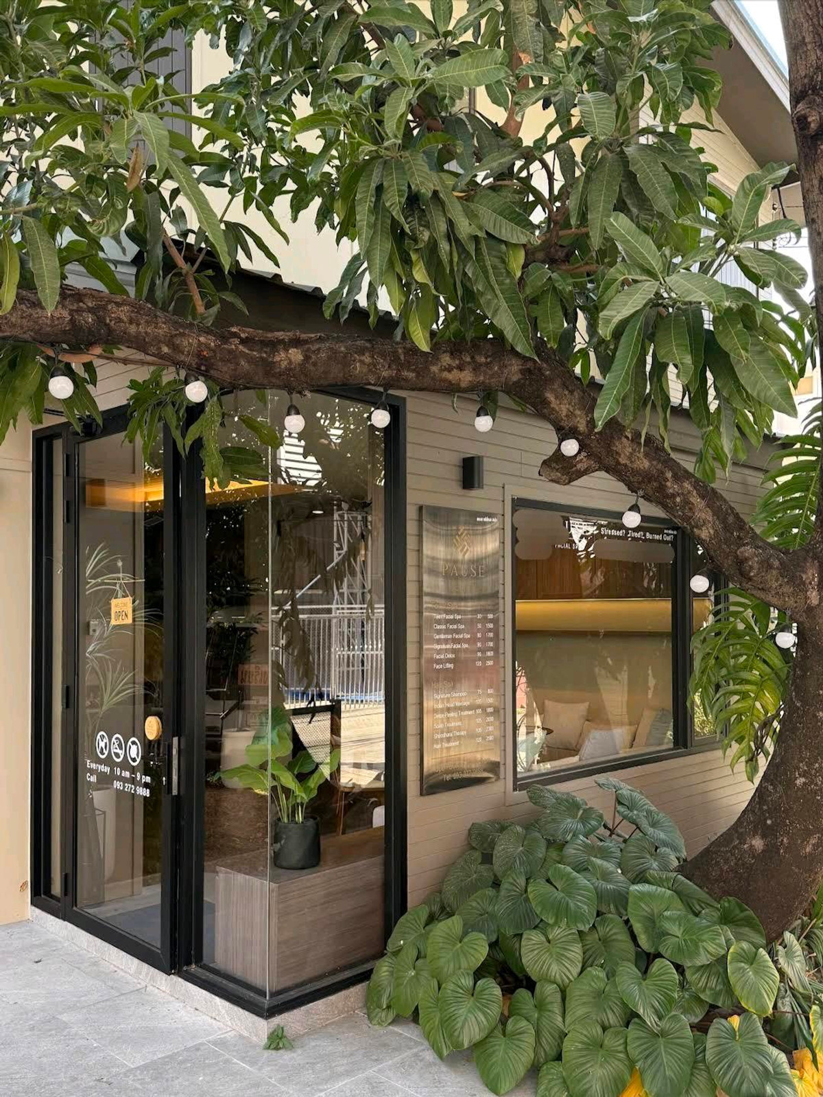 เซ้งร้านค้า/ตลาดนัดสุขุมวิท อโศก ทองหล่อ : เซ้ง Facial spa 500 เมตรbts ทองหล่อ ตรงข้ามโรงเรียนนานาชาติจอดรถ 10+คัน