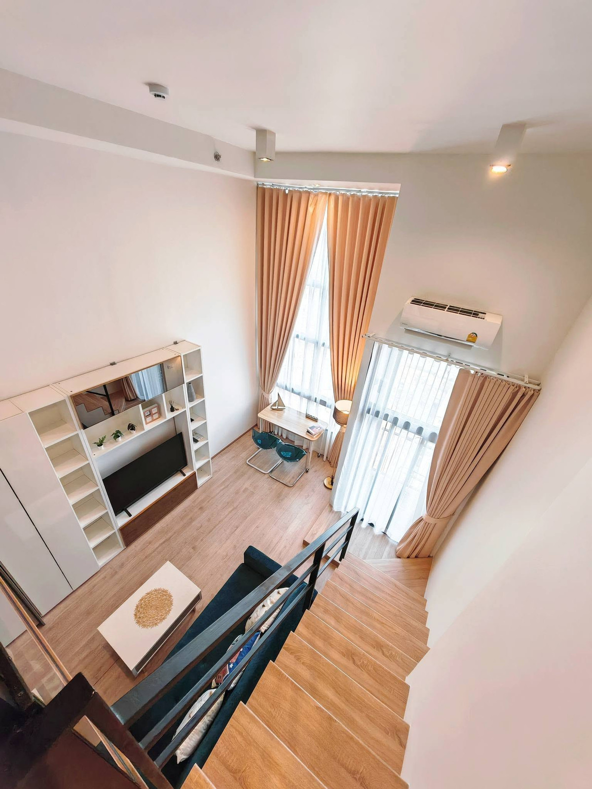 ให้เช่าคอนโดพระราม 9 เพชรบุรีตัดใหม่ RCA : Condo for rent IDEO Rama9 - Asoke Monthly 29,000 THB