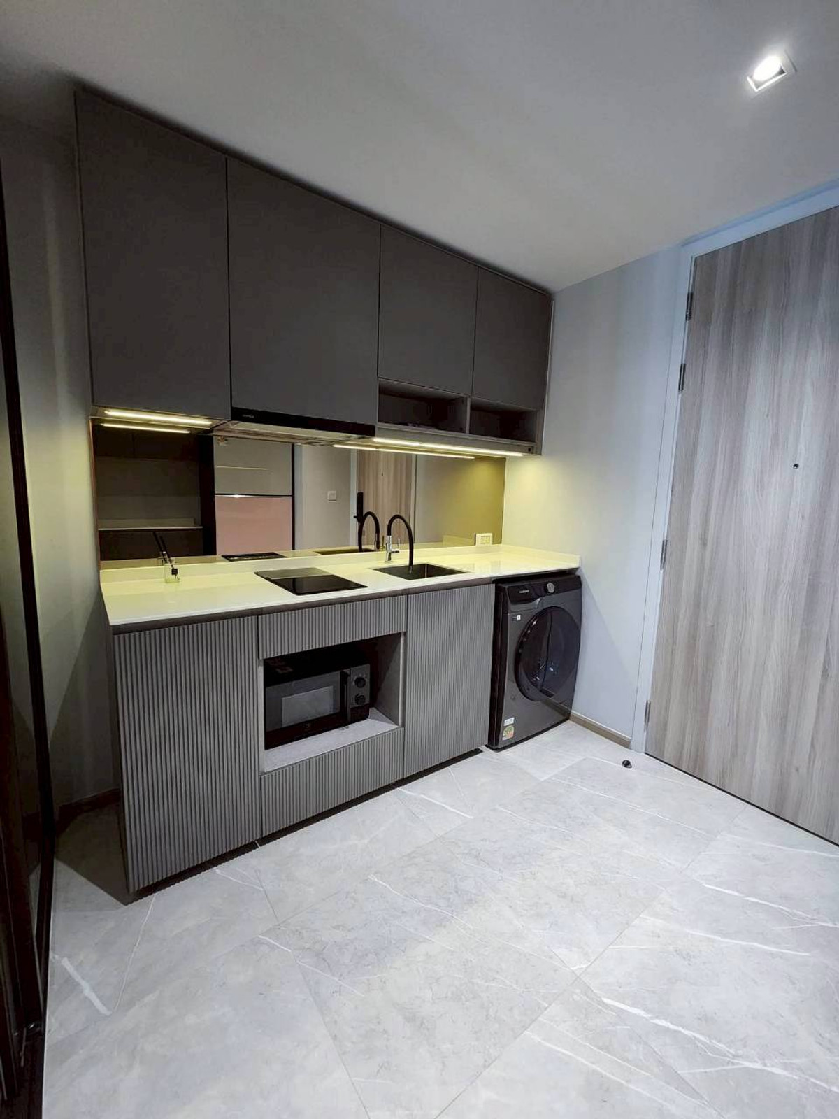 For RentCondoSukhumvit, Asoke, Thonglor : ✅ CTTL111 ✅ Line : @p2nproperty