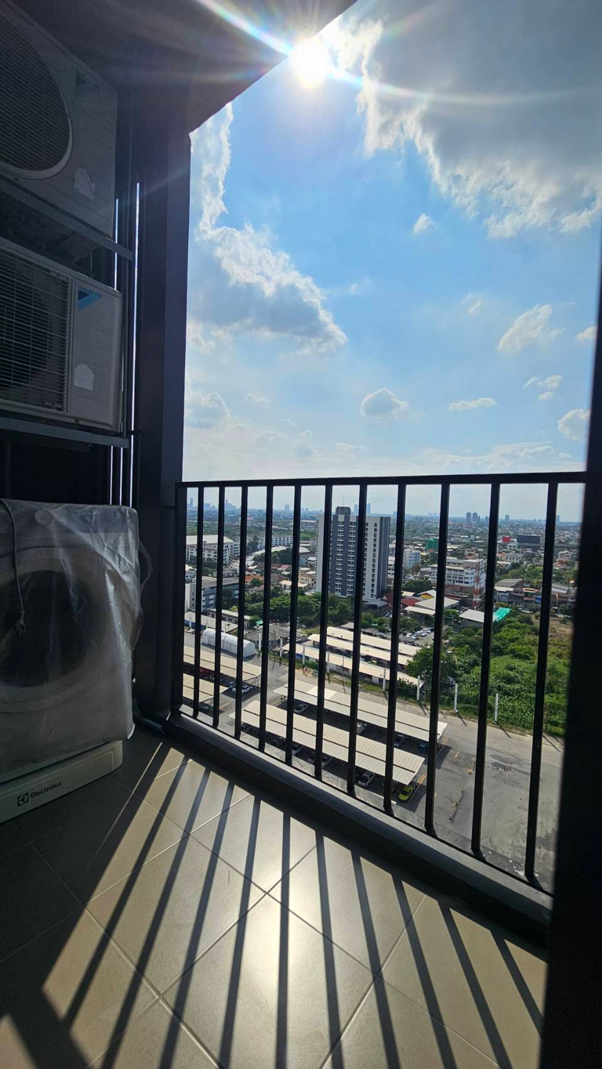 ให้เช่าคอนโดแจ้งวัฒนะ เมืองทอง : ให้เช่าคอนโด Nue Noble แจ้งวัฒนะ ห้องสวย พร้อมเครื่องใช้ไฟฟ้าเฟอร์นิเจอร์ครบ