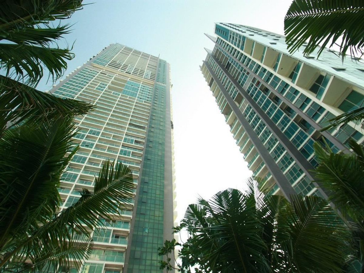 For SaleCondoWongwianyai, Charoennakor : The River l Luxurious waterfront condo near CBD and BTS Saphan Taksin.