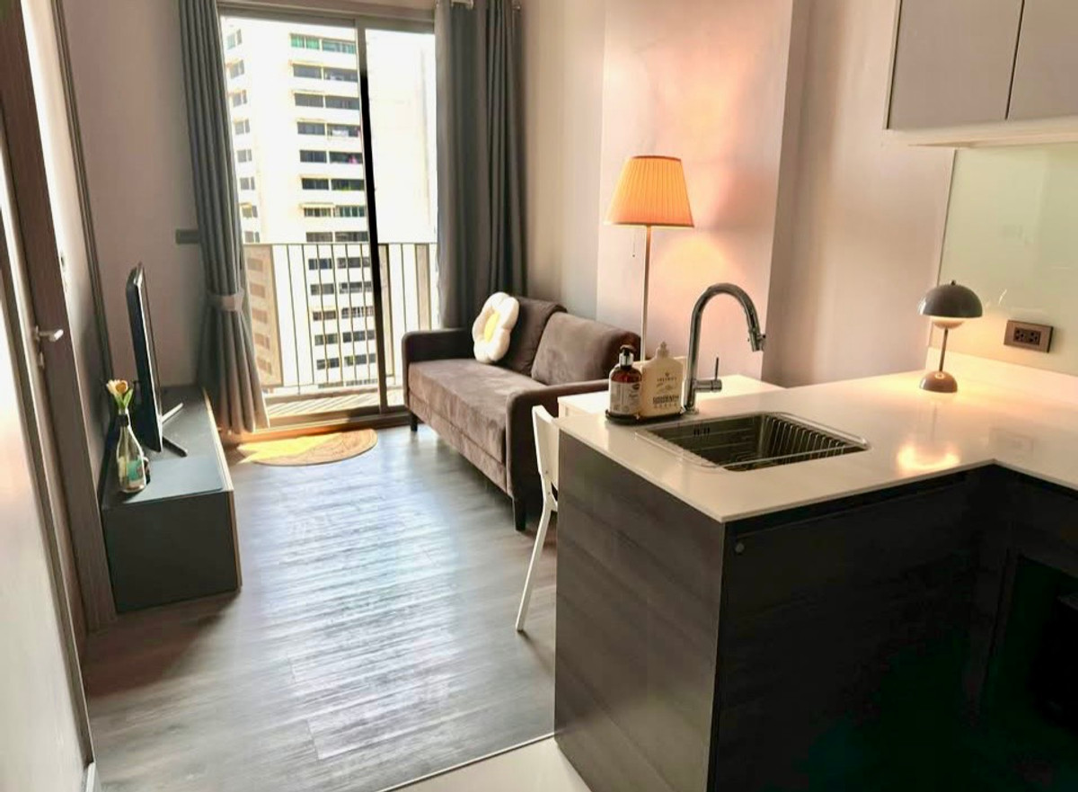 ให้เช่าคอนโดสุขุมวิท อโศก ทองหล่อ : ⚜️ปล่อยเช่า Ceil by Sansiri (ซีล บาย แสนสิริ) สนใจสอบถาม แอดไลน์ 🆔  𝐈𝐃 𝐋𝐢𝐧𝐞 : @glorious1 หรือ https://lin.ee/897Debr โทร 099 498 2461