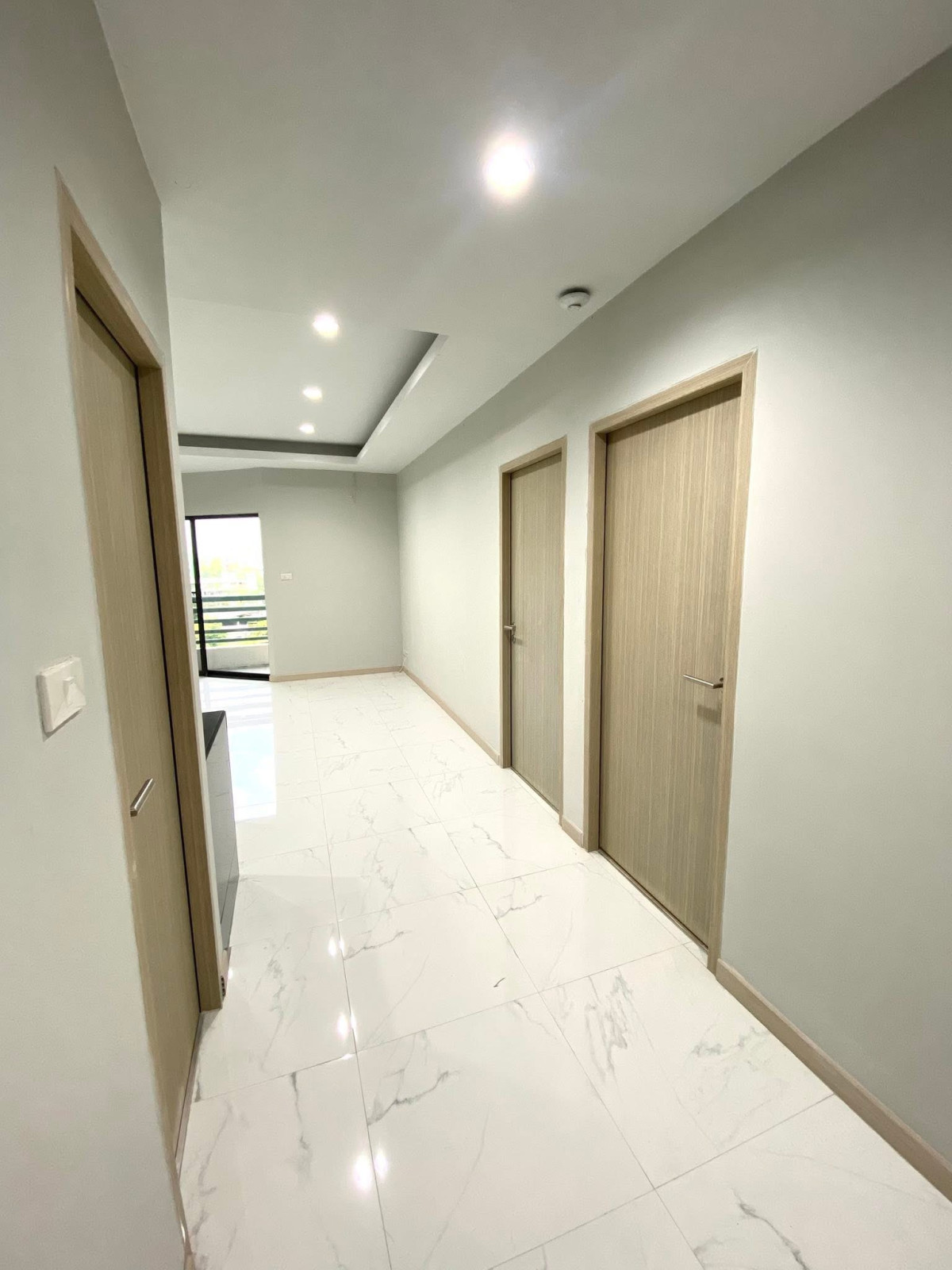 ขายคอนโดปิ่นเกล้า จรัญสนิทวงศ์ : ขายคอนโด พระราม 6 แมนชั่น ชั้นสูง ห้องมุม รีโนเวทใหม่ บางอ้อ เขต บางพลัด กรุงเทพ CX-138560