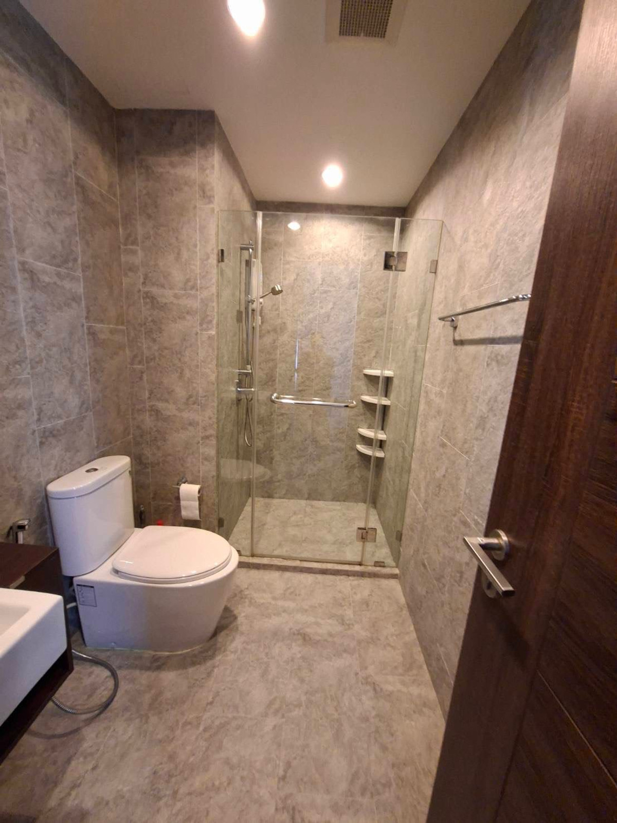 For RentCondoSukhumvit, Asoke, Thonglor : 🔥 For rent C Ekkamai (C Ekkamai) 🔥 📍 near BTS Ekkamai 🚆 convenient travel