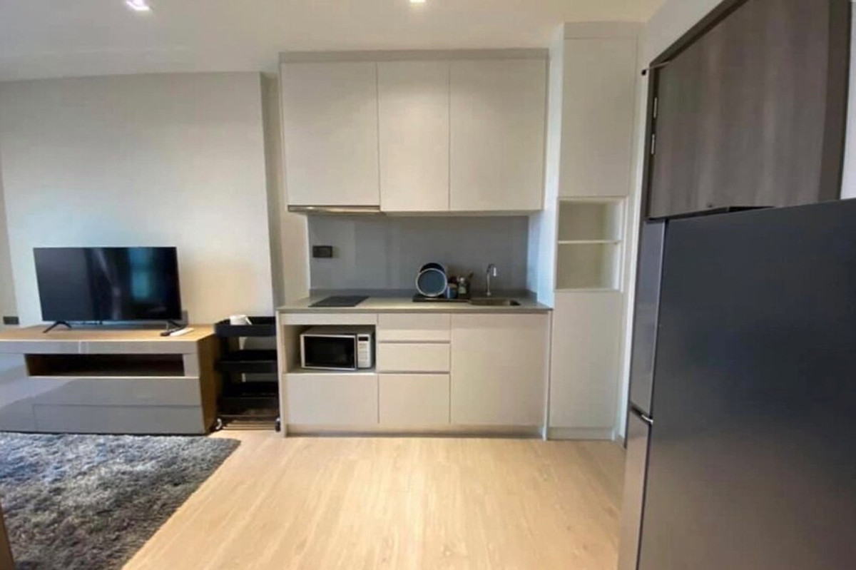 For SaleCondoThaphra, Talat Phlu, Wutthakat : 🔥 For Sale !!🔥 Code C20221206528..........Whizdom Station Ratchada - Thapra, 1 bedroom, 1 bathroom, high floor 24++, furnished, SELL AT LOSS!!📣📣