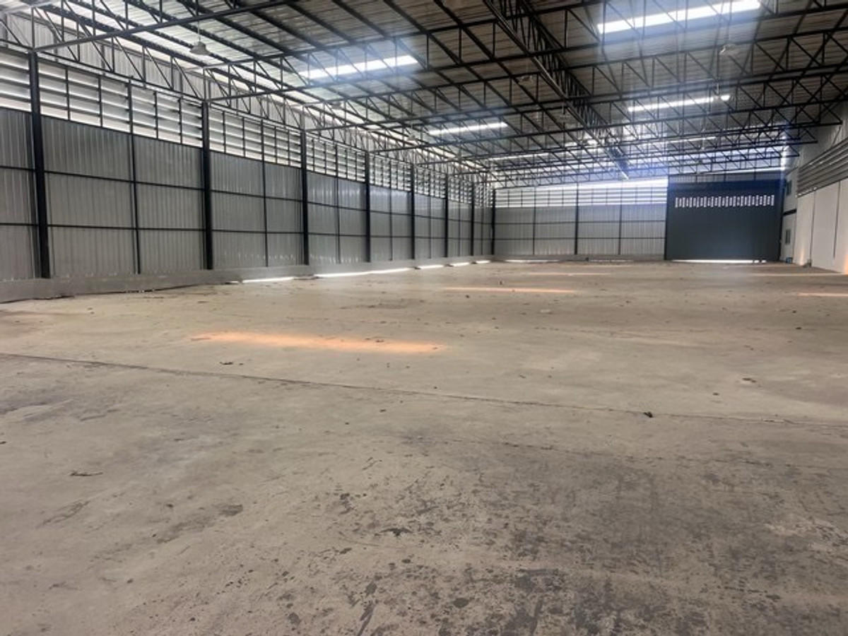 For RentWarehouseSamut Prakan,Samrong : Warehouse for rent, 5,200 square meters @ Bang Phli, Bang Pla, Bang Bo, Samut Prakan Province, suitable for stocking products and all types of light industry.