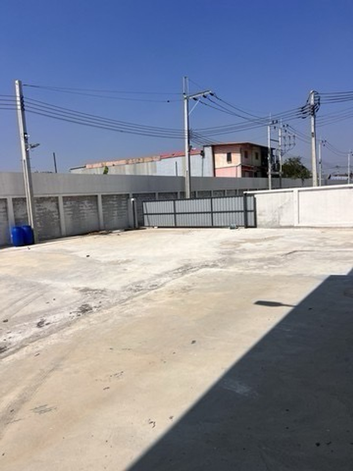 For RentWarehouseSamut Prakan,Samrong : Warehouse for rent, 5,200 square meters @ Bang Phli, Bang Pla, Bang Bo, Samut Prakan Province, suitable for stocking products and all types of light industry.