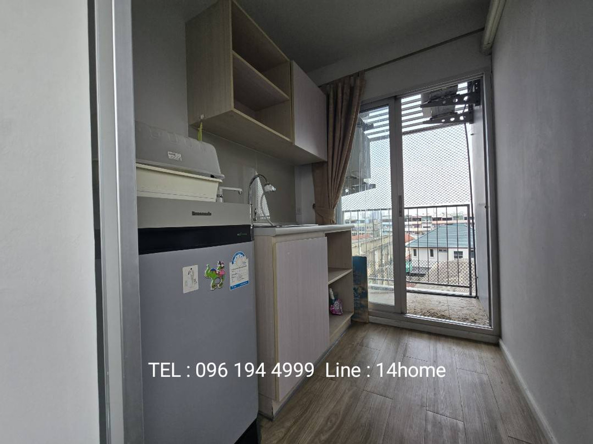 For RentCondoRathburana, Suksawat : For rent, ISSI Condo Suksawat (ISSI SUKSWAT), size 42 sq m., 4th floor, 2 bedrooms, 1 bathroom, BTS view, Suksawat Road side, near Bang Pak Ok Witthayakhom School.  Big C Bang Pakok