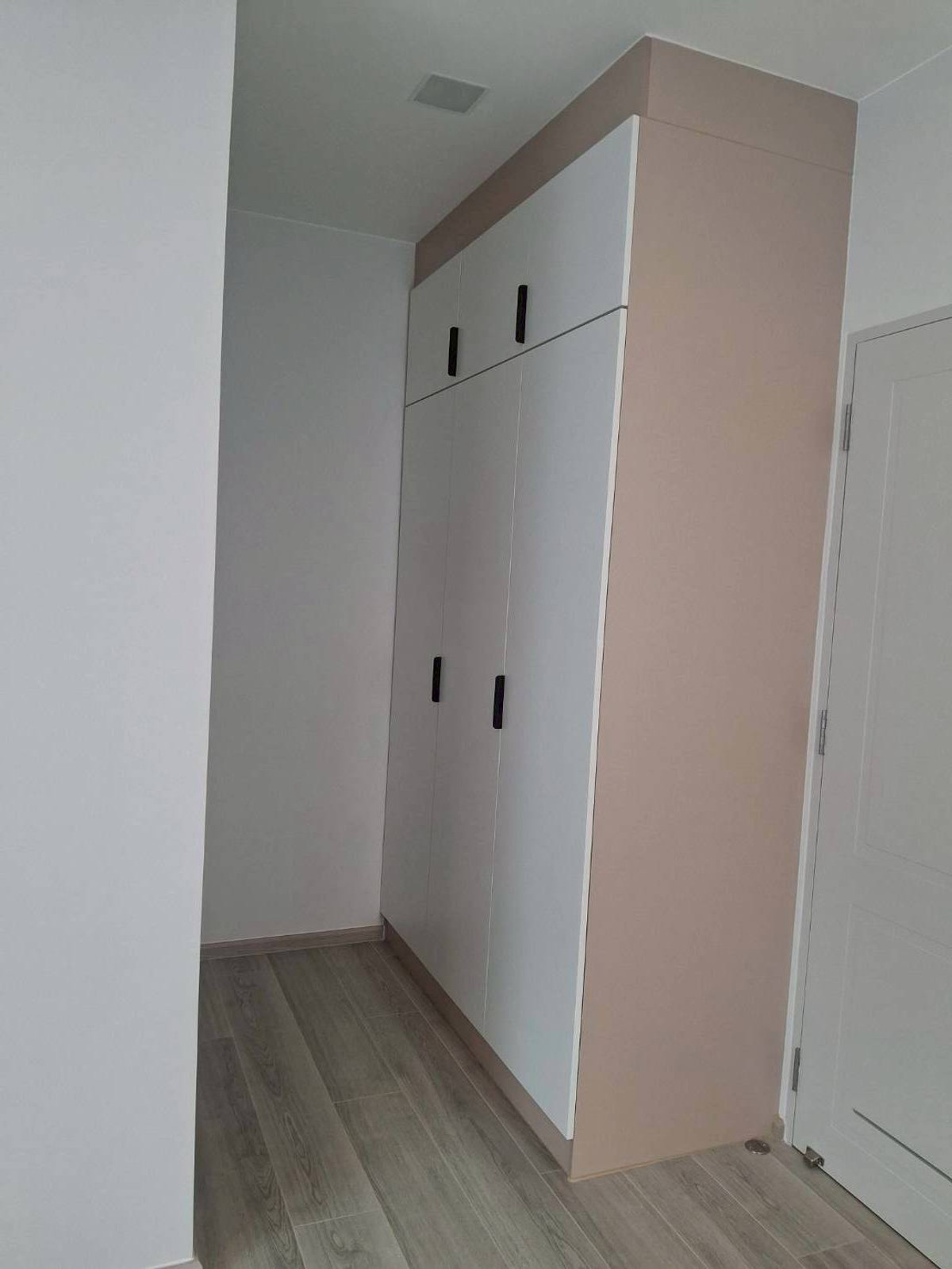 For RentHouseBangna, Bearing, Lasalle : Luxury 3 bedroom house, Chaiyapruek Bangna Km.15 project, Please Contact : 0828944624