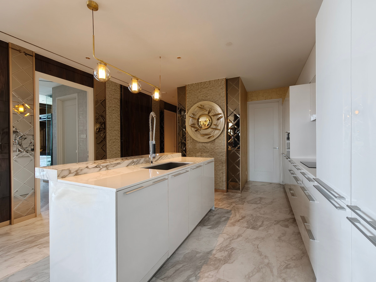 ให้เช่าคอนโดสาทร นราธิวาส : Branded Residence สุดหรูริมน้ำ Four Seasons - ยูนิตสไตล์ Oriental พร้อมวิวแม่น้ำ paranoma