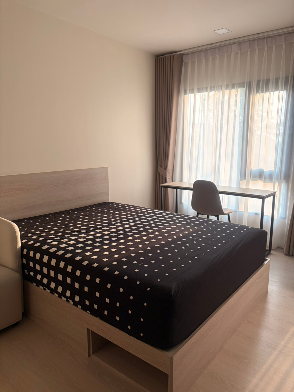 For RentCondoWongwianyai, Charoennakor : 🏢 Condo for rent FLO by Sansiri