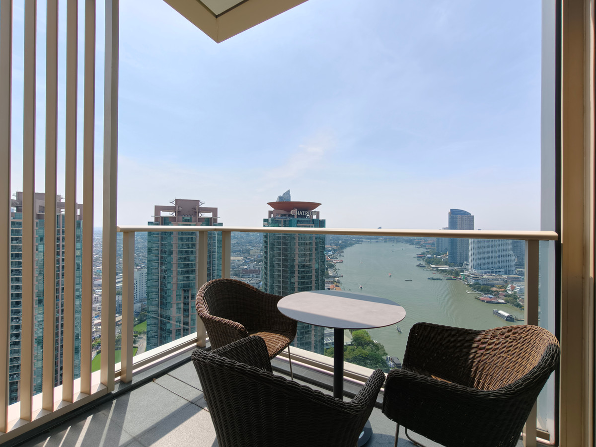 ให้เช่าคอนโดสาทร นราธิวาส : Branded Residence สุดหรูริมน้ำ Four Seasons - ยูนิตสไตล์ Oriental พร้อมวิวแม่น้ำ paranoma