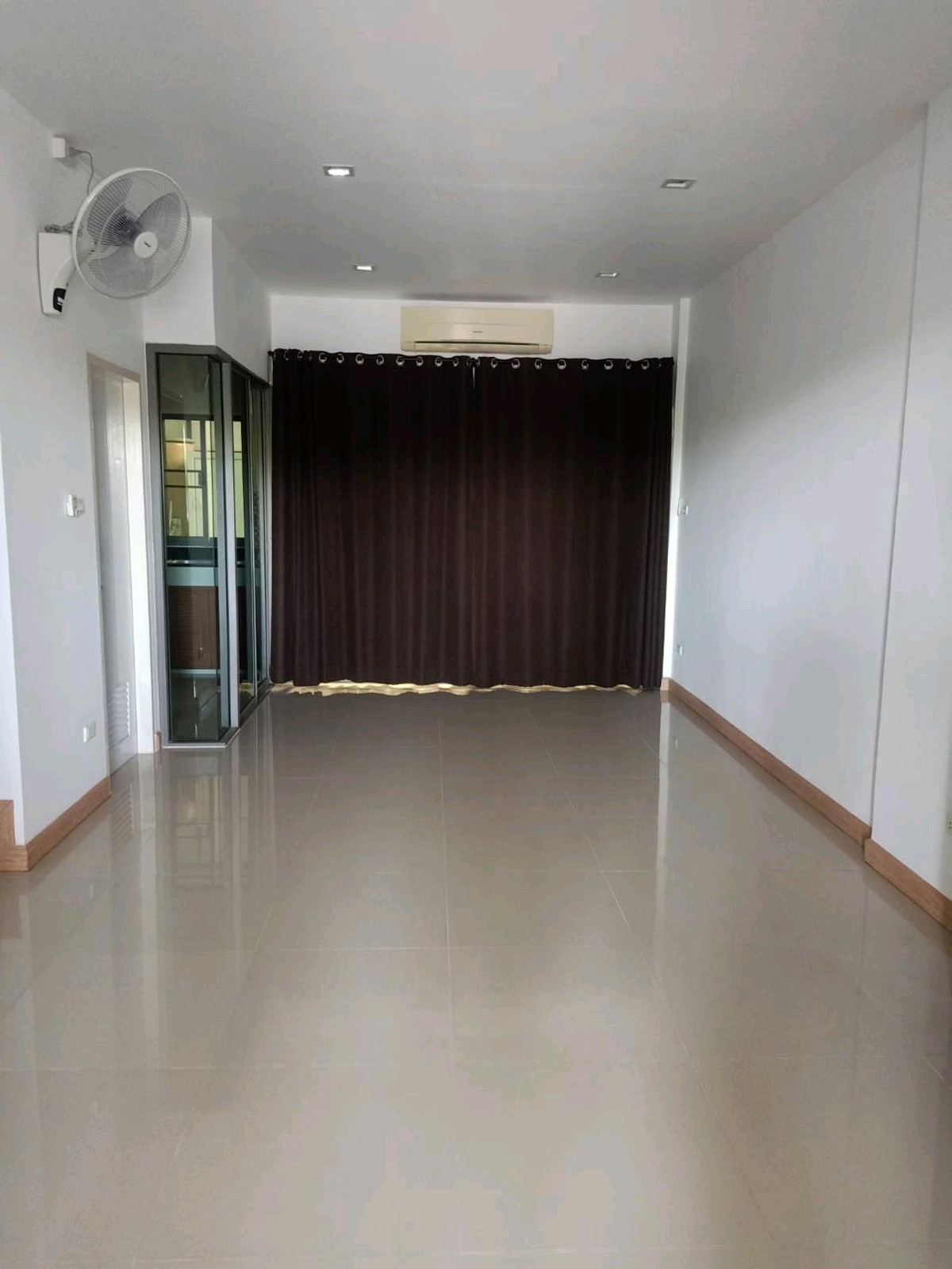 ให้เช่าทาวน์โฮมเกษตร นวมินทร์ ลาดปลาเค้า : ✨ บ้านพื้นที่กว้าง ฟังก์ชันครบ อยู่สบาย ทำเลศักยภาพ ค่าเช่าคุ้มมาก ✨ เหมาะทั้งอยู่อาศัย / โฮมออฟฟิศ / คนทำงานออนไลน์ / ครอบครัวใหญ่