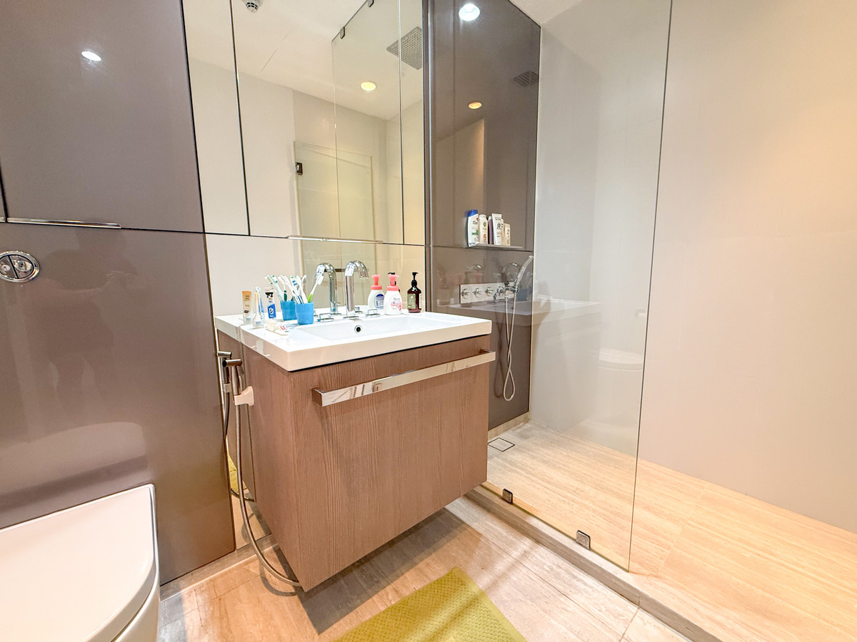 For RentCondoWitthayu, Chidlom, Langsuan, Ploenchit : 🏠✨ 185 Rajadamri | 2 Bedrooms for Rent (HBH-ST-105)