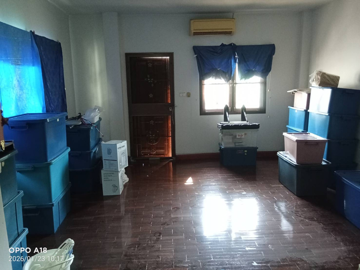 ขายบ้านพุทธมณฑล ศาลายา : ขายบ้านเดี่ยว ม.นาราวดี พุทธมณฑลสาย 4 แปลงมุม หลังใหญ่ ที่ดิน 72.3 ตรว.