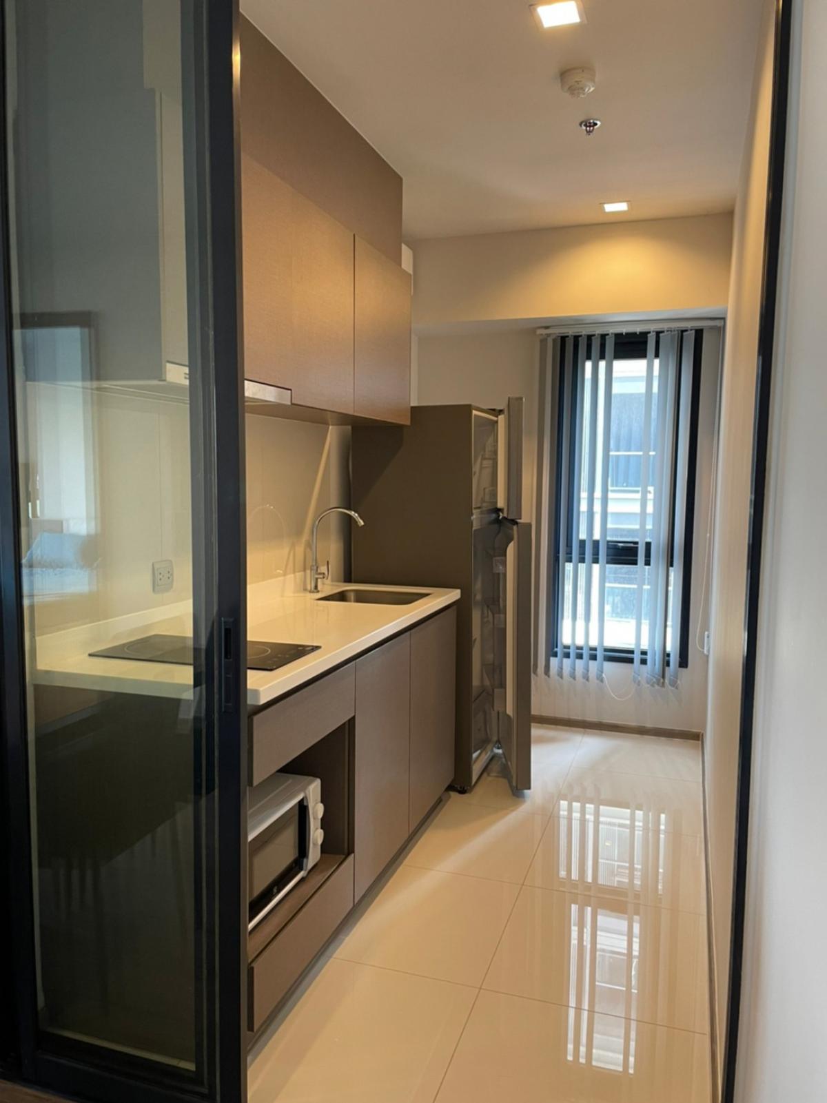 For RentCondoLadprao, Central Ladprao : Urgent sale! Life Ladprao Valley 2 bedrooms 32,000 baht/month. Near BTS/MRTGood life close to shopping malls, easy shopping, convenient transportation, with complete amenities!