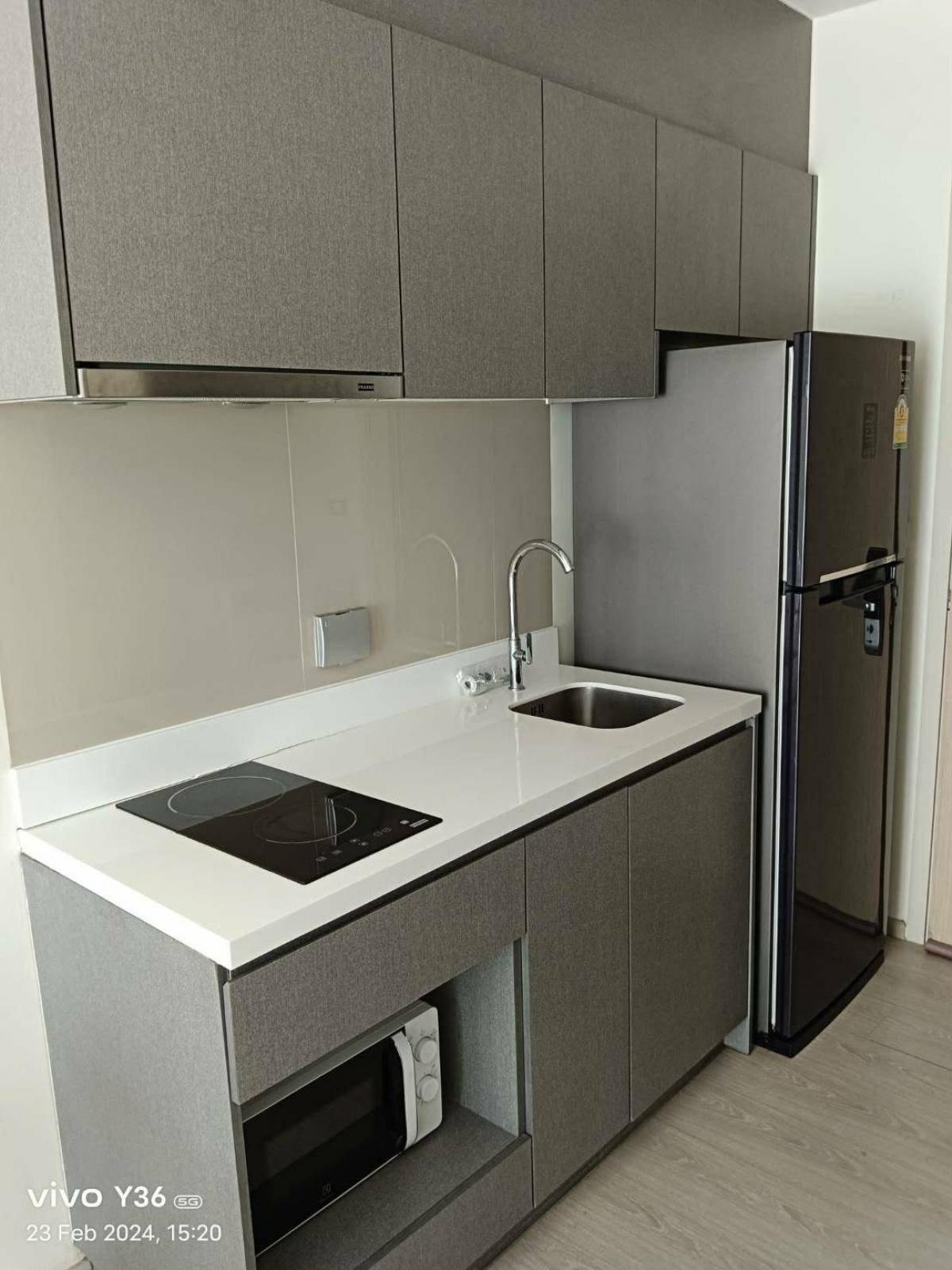 For SaleCondoRama9, Petchburi, RCA : RHYTHM Asoke 2 condo with beautiful views, near BTS Rama 9Price only 3.9 million, with complete facilities!