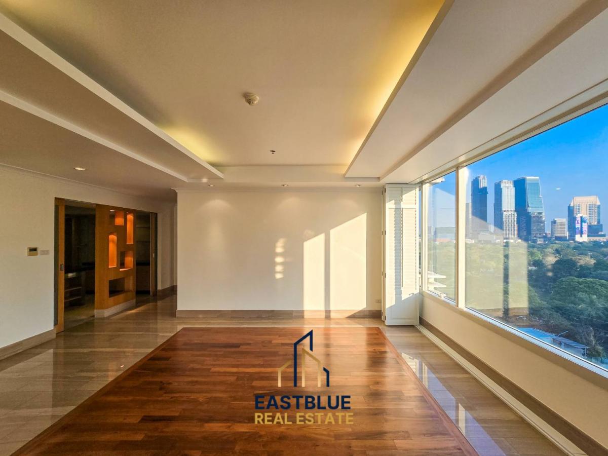 For SaleCondoWitthayu, Chidlom, Langsuan, Ploenchit : Luxury in a prime location! 3-bedroom condo on BTS Ratchadamriwith a spacious area of 266 sq.m. for only 73 million!