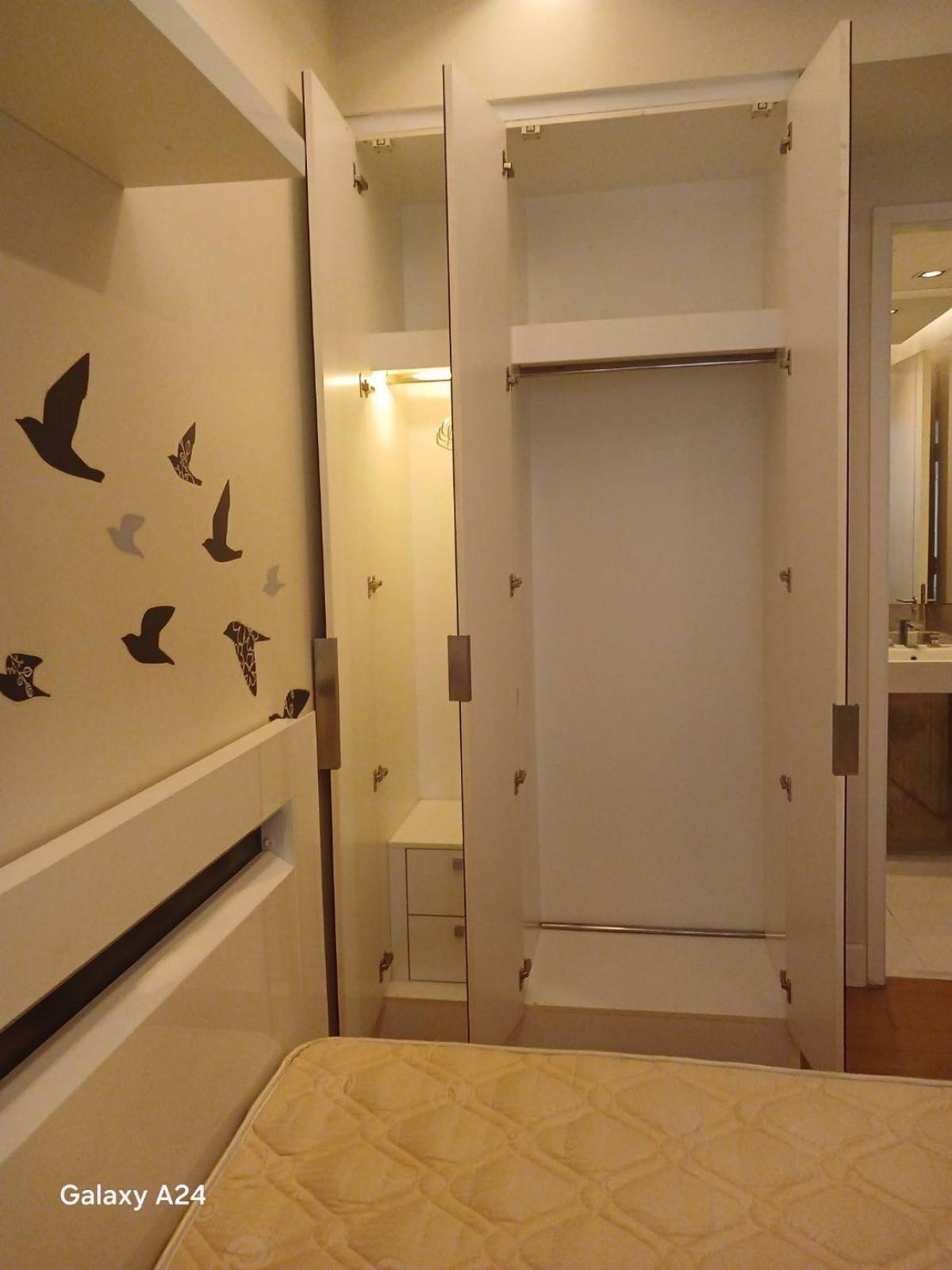 For RentCondoLadprao, Central Ladprao : Luxury condo in the city center, 1 bedroom, only 15,000 Baht/monthNear Mo Chit BTS, with complete amenities!