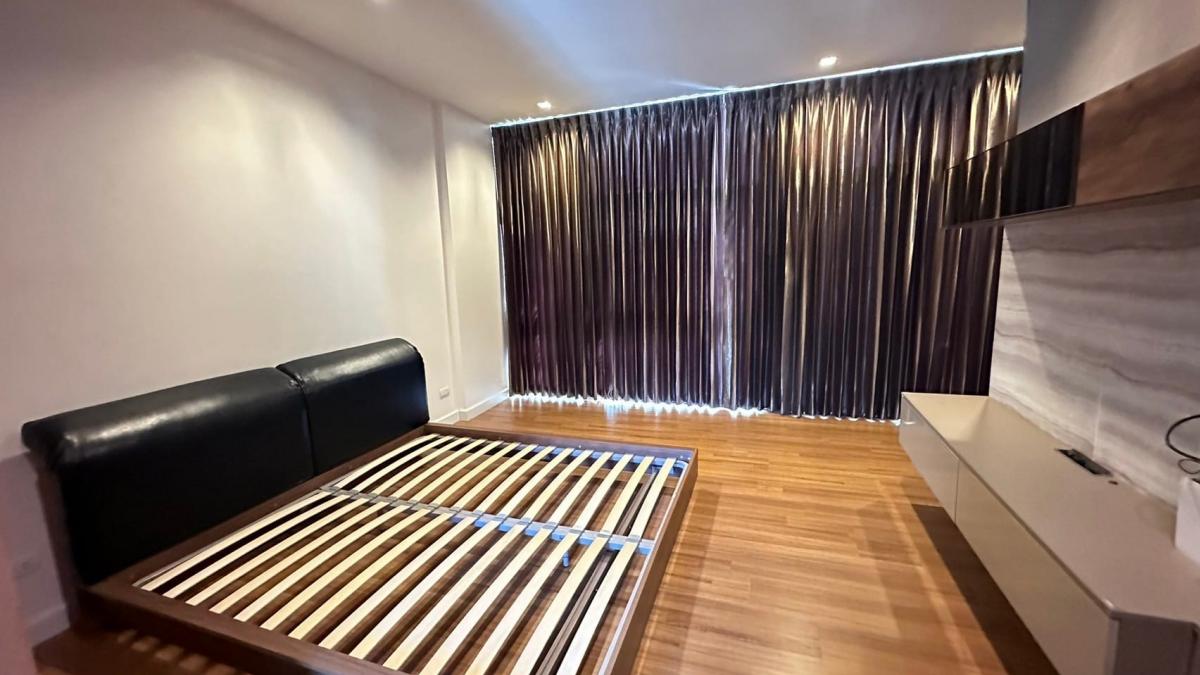 ขายทาวน์โฮมลาดพร้าว เซ็นทรัลลาดพร้าว : 28/02/2026, บ้านเดี่ยว 3 ห้องนอน ทำเลพักผ่อน ใกล้แยกลาดพร้าว พร้อมเข้าอยู่ บนที่ดิน 20 ตร.ว. เริ่มต้น 5.5 ล้านเท่านั้น