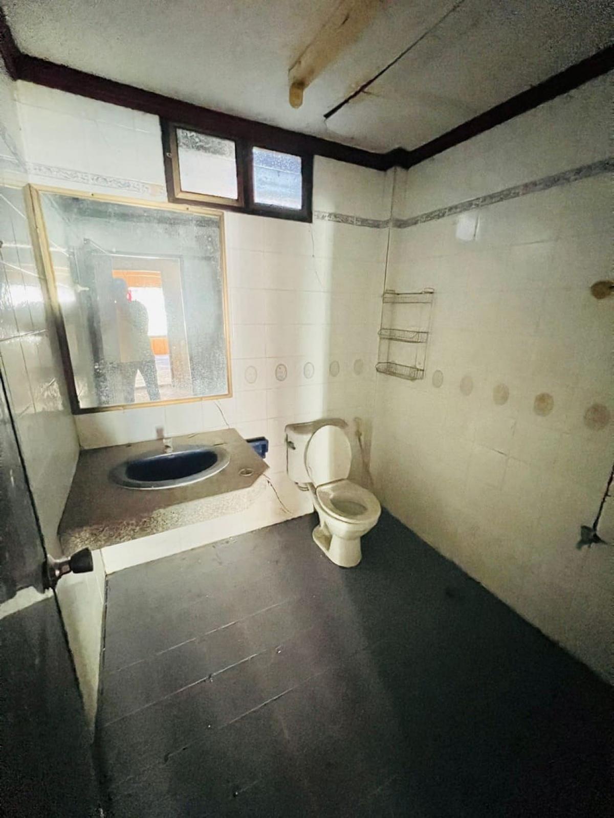 ขายทาวน์โฮมลาดพร้าว เซ็นทรัลลาดพร้าว : 28/02/2026, บ้านเดี่ยว 4 ห้องนอน สุทธิสาร-ลาดพร้าว80 พื้นที่กว้าง 100 ตร.วา พร้อมราคาพิเศษ 7.99 ล้าน!