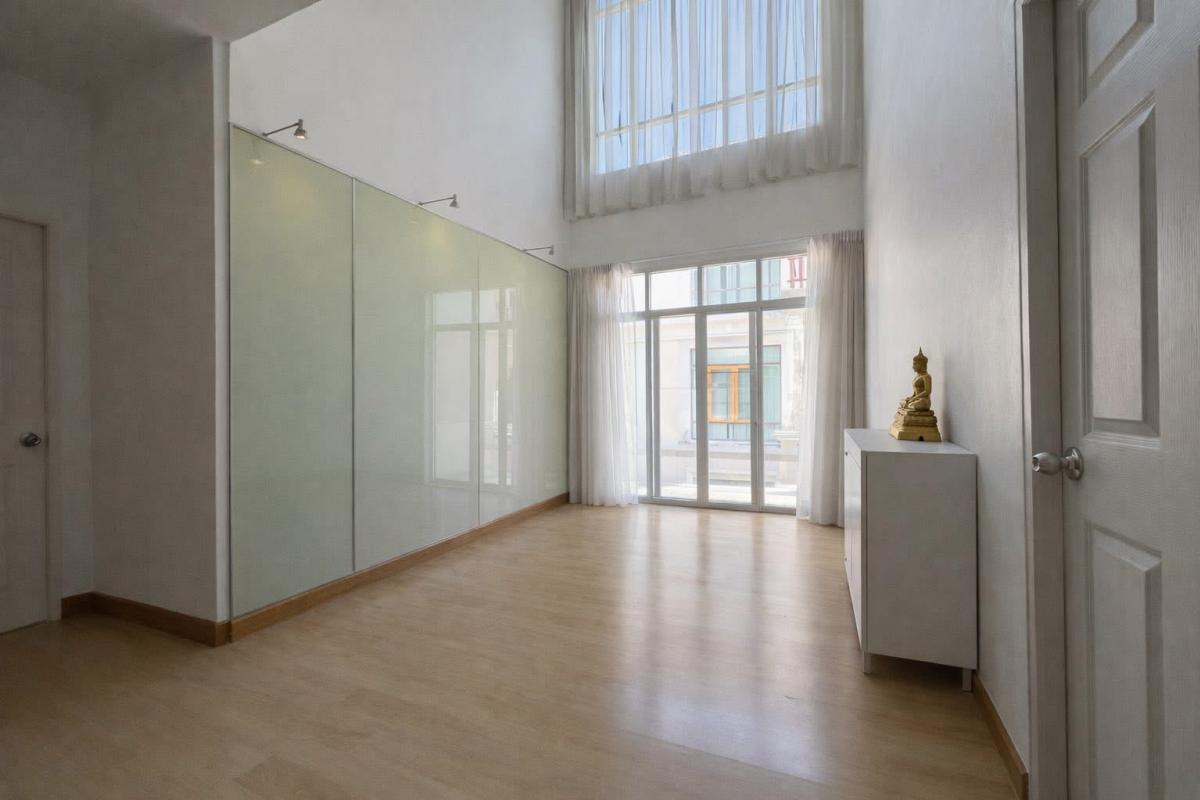 ขายบ้านอ่อนนุช อุดมสุข : 28/02/2026, บ้านเดี่ยว 4 ห้องนอน ใกล้ BTS อ่อนนุช Areeya Casa Onnut พื้นที่กว้าง สไตล์โมเดิร์น ราคาพิเศษ 15.9 ล้าน