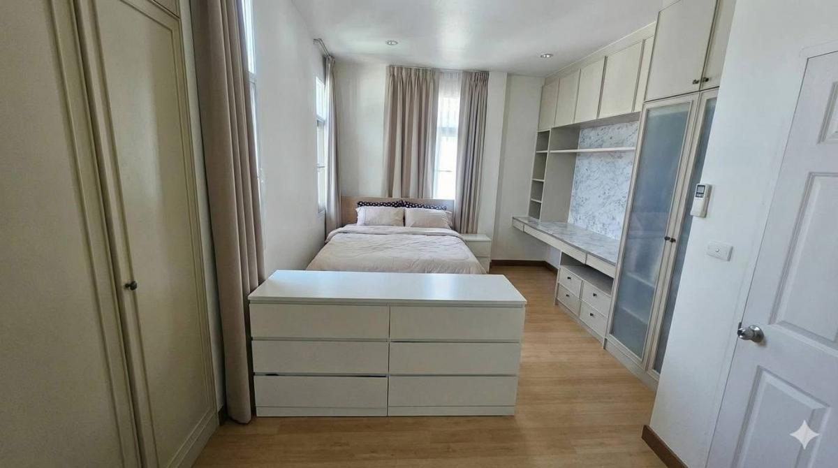 ขายบ้านอ่อนนุช อุดมสุข : 28/02/2026, บ้านเดี่ยว 4 ห้องนอน ใกล้ BTS อ่อนนุช Areeya Casa Onnut พื้นที่กว้าง สไตล์โมเดิร์น ราคาพิเศษ 15.9 ล้าน