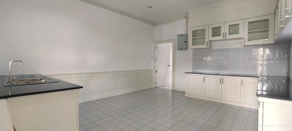 ขายบ้านพัฒนาการ ศรีนครินทร์ : 28/02/2026, บ้านหรู 4 ห้องนอน ใกล้ศรีนครินทร์ ลงตัวทุกไลฟ์สไตล์ เช่าหรือซื้อได้ ราคาโดนใจ เริ่ม 130,000 บาท/เดือน