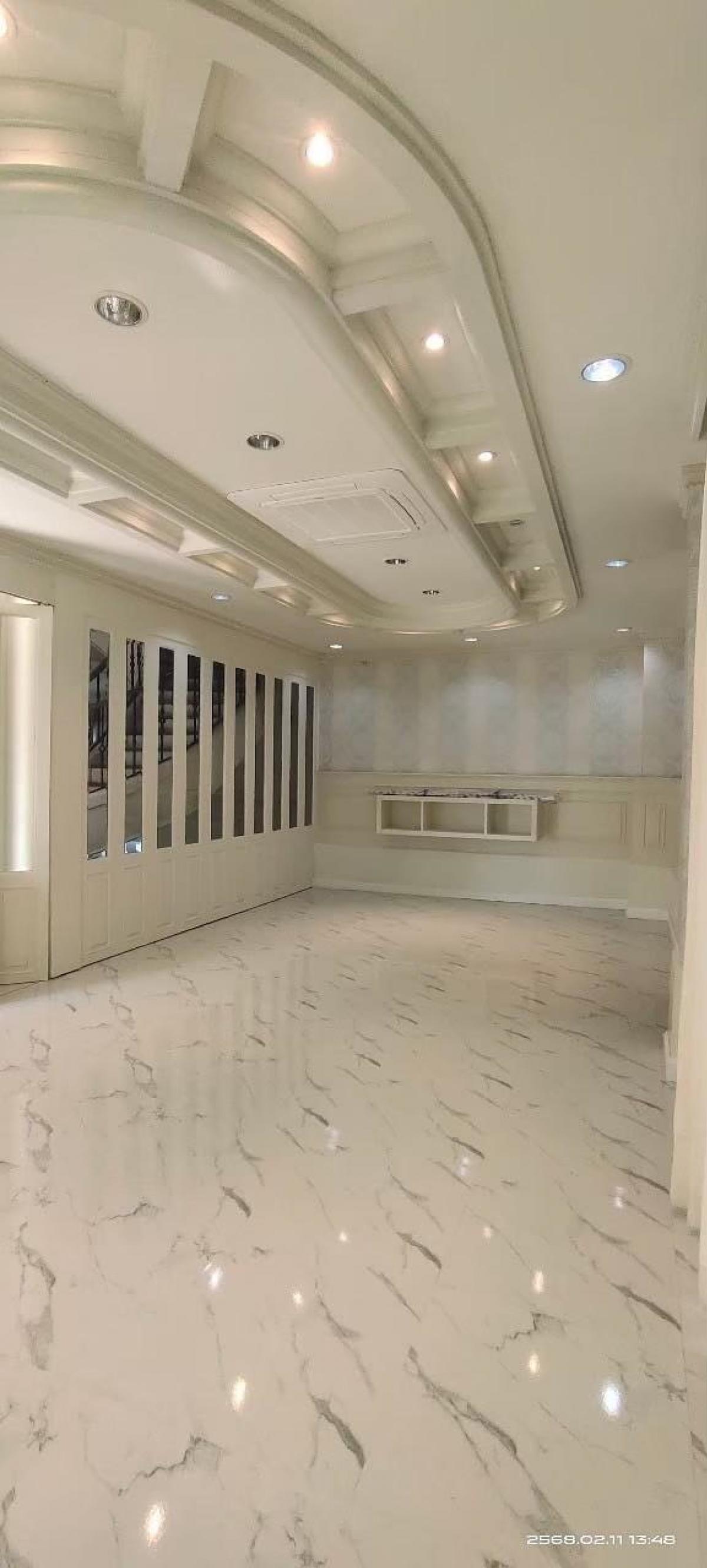 ขายบ้านพัฒนาการ ศรีนครินทร์ : 28/02/2026, บ้านหรู 4 ห้องนอน ใกล้ศรีนครินทร์ ลงตัวทุกไลฟ์สไตล์ เช่าหรือซื้อได้ ราคาโดนใจ เริ่ม 130,000 บาท/เดือน