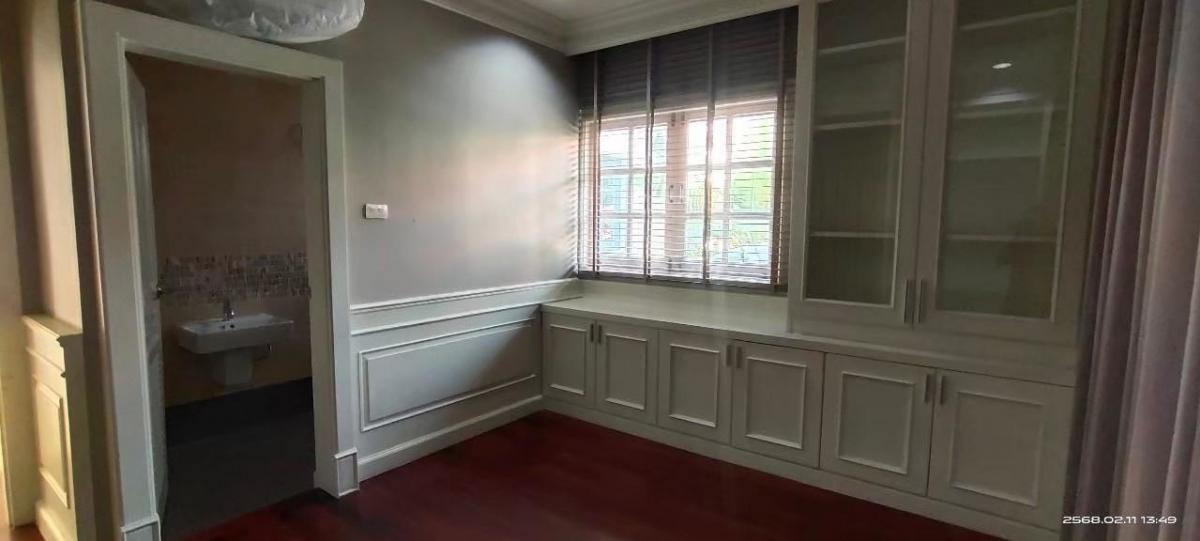 ขายบ้านพัฒนาการ ศรีนครินทร์ : 28/02/2026, บ้านหรู 4 ห้องนอน ใกล้ศรีนครินทร์ ลงตัวทุกไลฟ์สไตล์ เช่าหรือซื้อได้ ราคาโดนใจ เริ่ม 130,000 บาท/เดือน